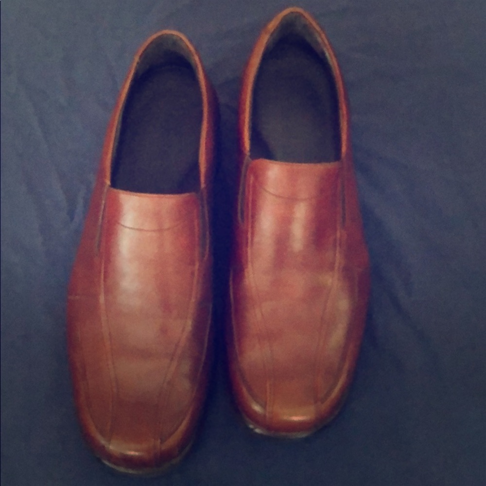 Men’s Dansko dress shoes. Excellent condition!